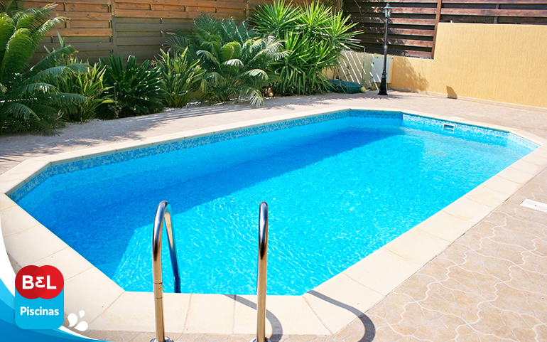 Conheça excelentes alternativas de revestimento para borda da piscina